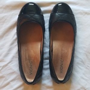 Vionic Ballet Flats